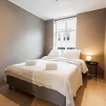 New! Modern In Historic Area Of Bergen! ברגן