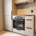 New! Modern In Historic Area Of Bergen! דירה *