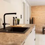 דירה New! Modern In Historic Area Of Bergen! ברגן