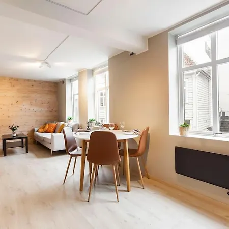 New! Modern In Historic Area Of Bergen! * Μπέργκεν