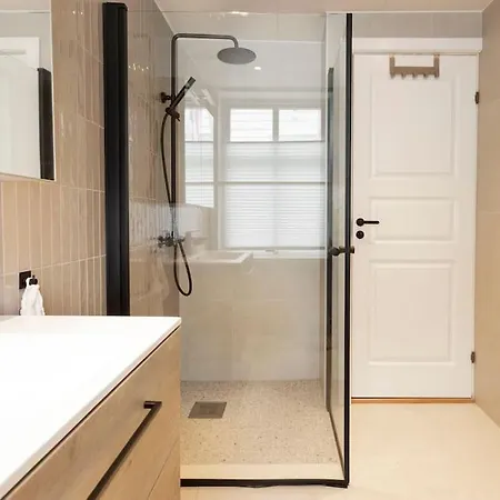 公寓 New! Modern In Historic Area Of Bergen!