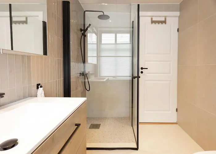 Διαμέρισμα New! Modern In Historic Area Of Bergen!