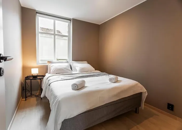 New! Modern In Historic Area Of Bergen! Daire